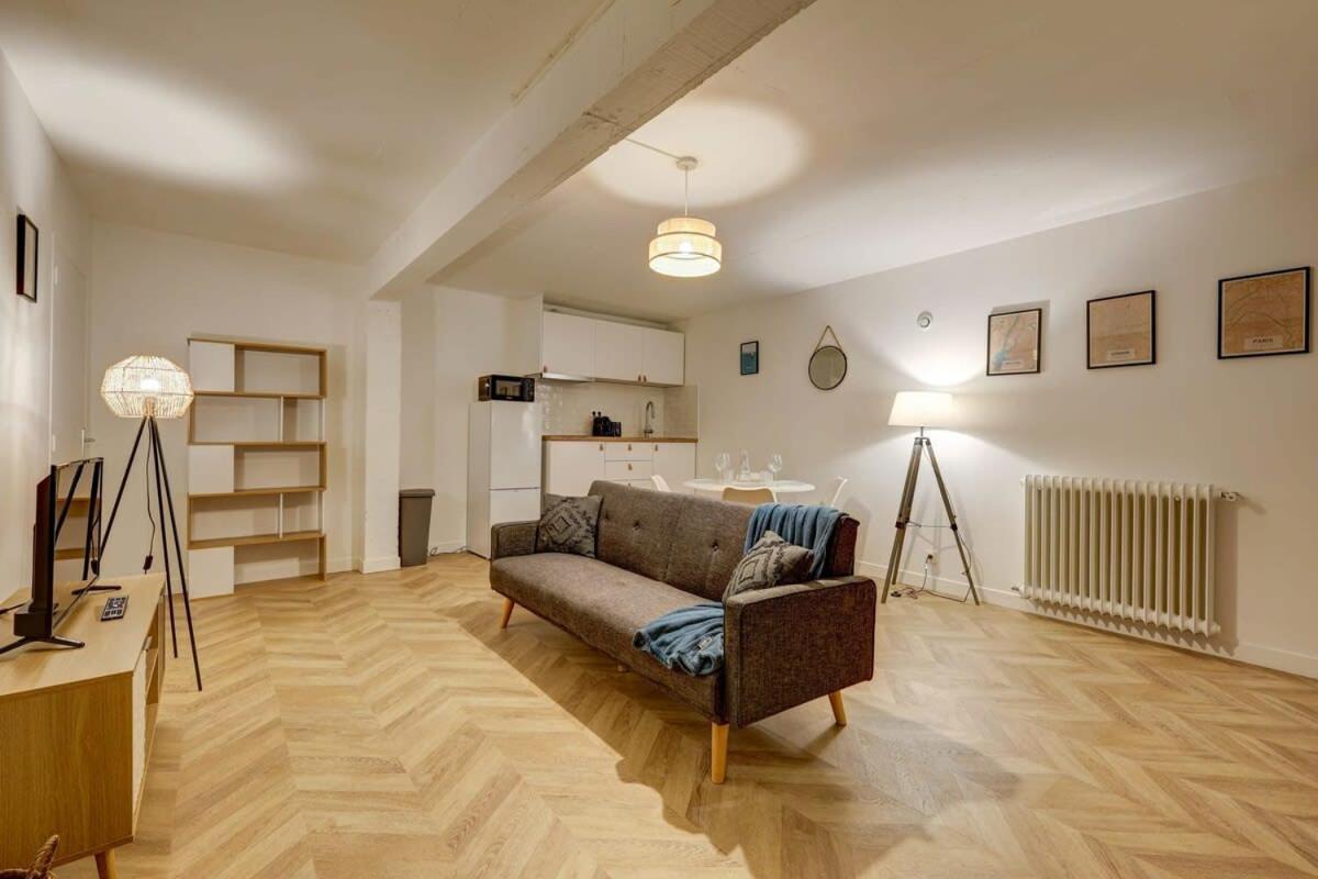 Gare Austerlitz Renovated & Comfortable 10 Guests * Parijs